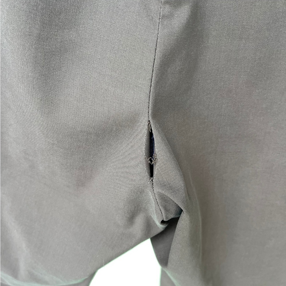 Roundtree and Yorke TravelSmart Dress Pants. Mocha. 46 x 29 - Picture 6 of 8